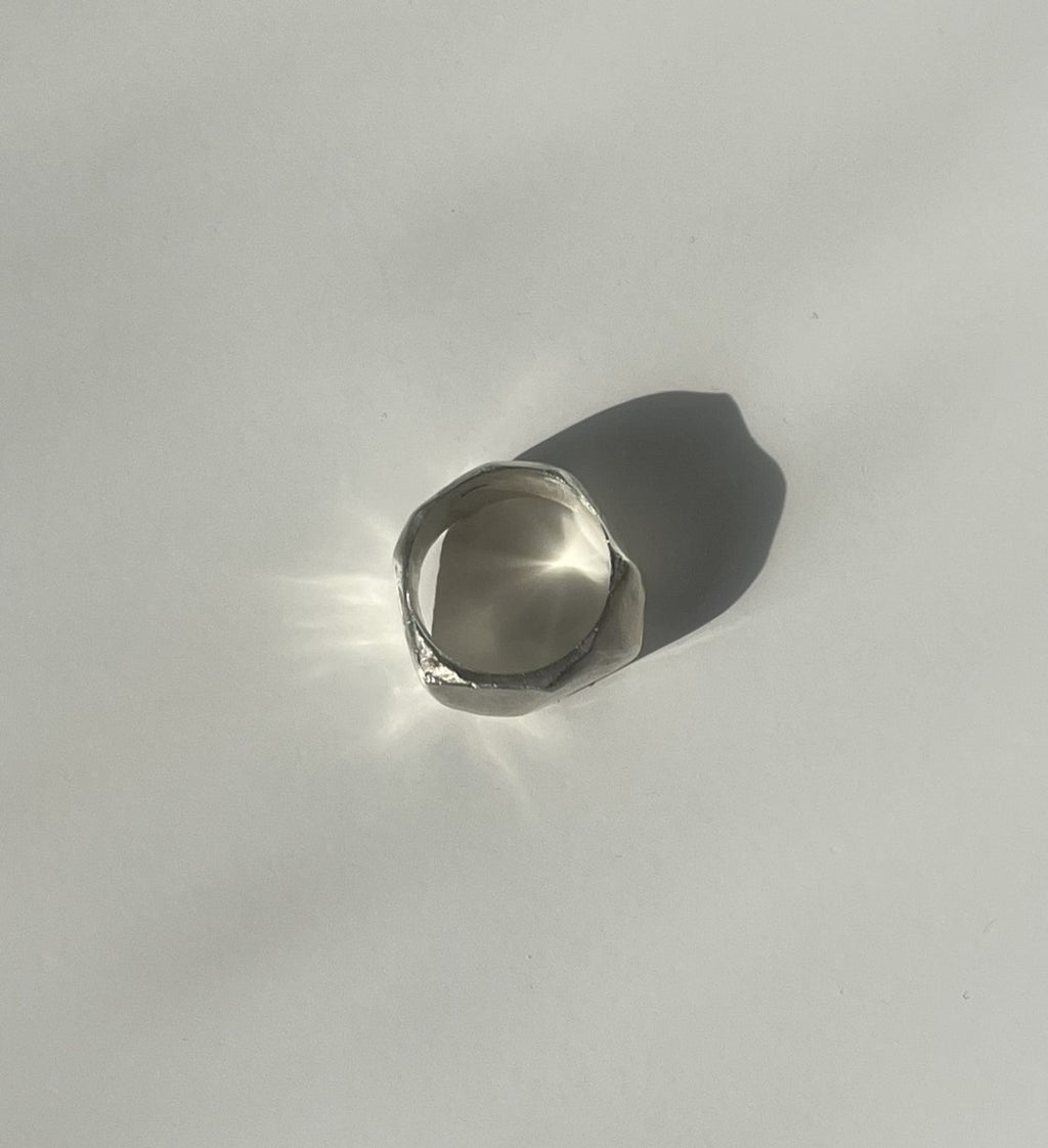 Stela Ring
